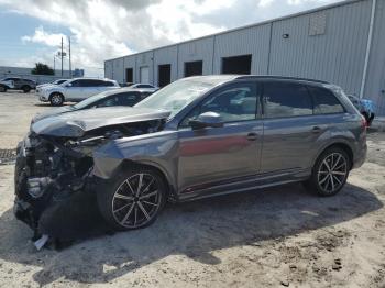  Salvage Audi Q7