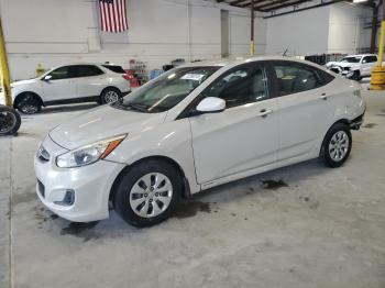  Salvage Hyundai ACCENT