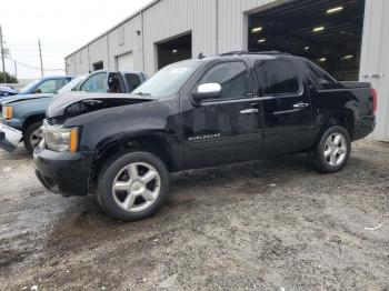  Salvage Chevrolet Avalanche