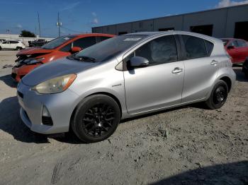  Salvage Toyota Prius