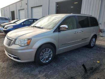  Salvage Chrysler Minivan