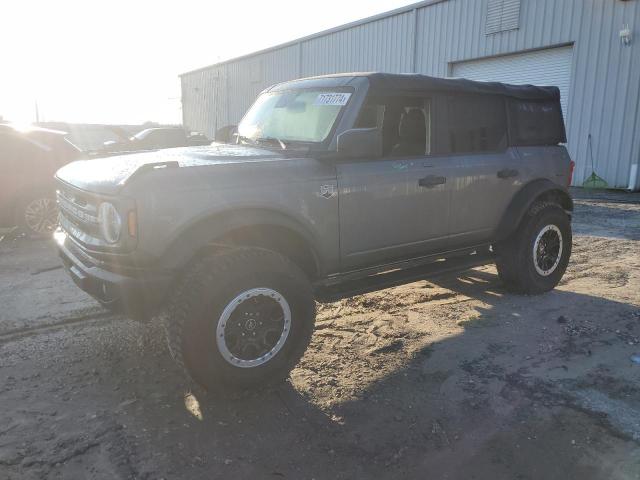  Salvage Ford Bronco