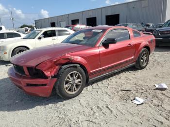  Salvage Ford Mustang