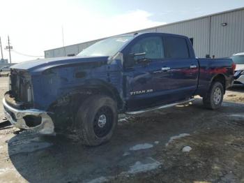  Salvage Nissan Titan