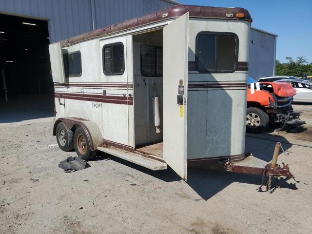  Salvage Hors Trailer