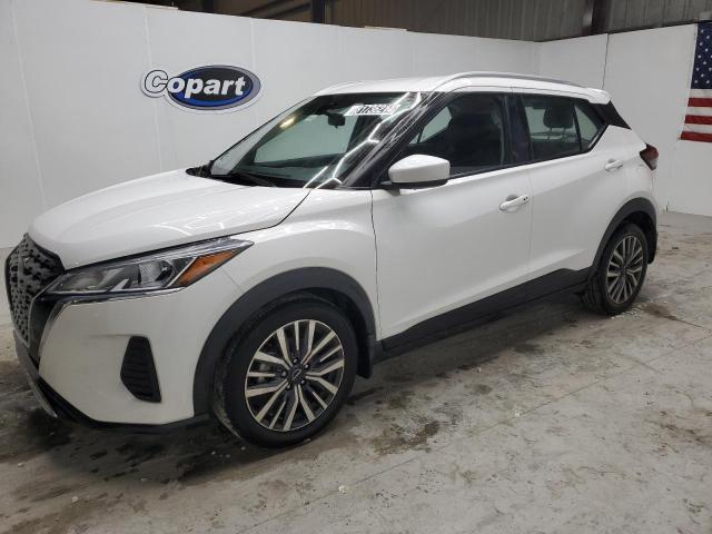  Salvage Nissan Kicks