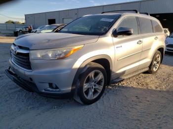  Salvage Toyota Highlander