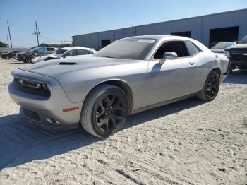  Salvage Dodge Challenger