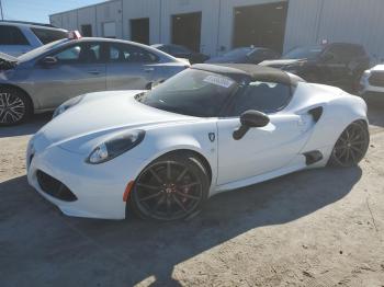  Salvage Alfa Romeo 4C