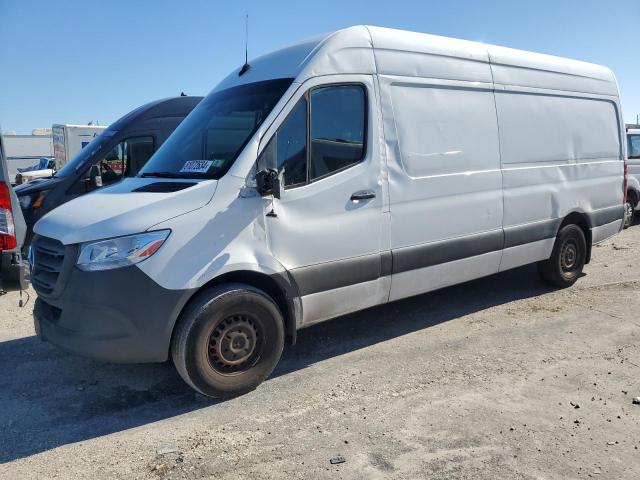  Salvage Mercedes-Benz Sprinter