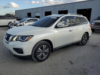  Salvage Nissan Pathfinder