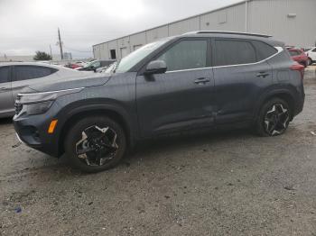  Salvage Kia Seltos