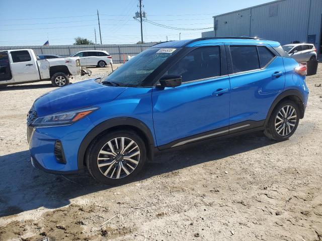  Salvage Nissan Kicks