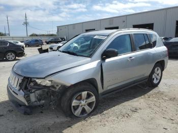  Salvage Jeep Compass