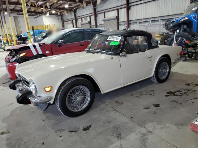  Salvage Triumph Car Tr6