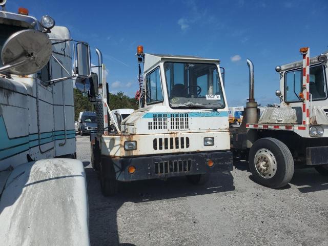  Salvage Capacity Yard Truck