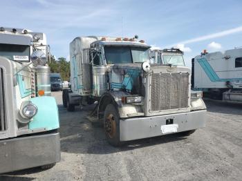  Salvage Peterbilt 379