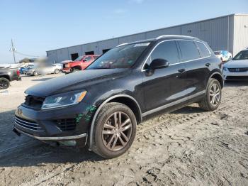  Salvage Volkswagen Touareg