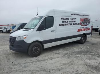  Salvage Mercedes-Benz Sprinter