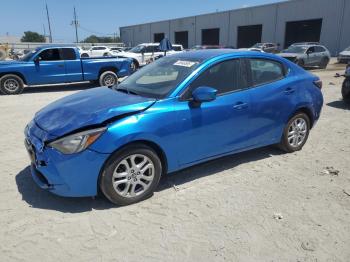  Salvage Toyota Yaris