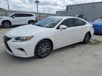  Salvage Lexus Es