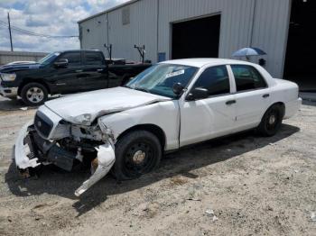  Salvage Ford Crown Vic