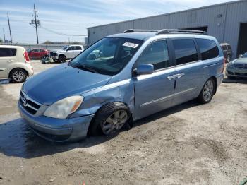  Salvage Hyundai Entourage