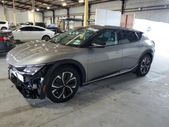  Salvage Kia EV6