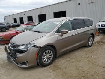 Salvage Chrysler Pacifica