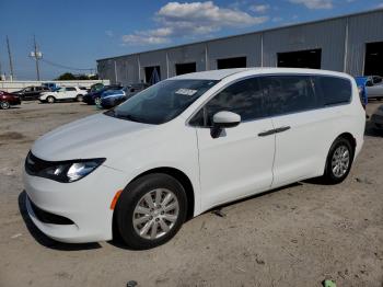  Salvage Chrysler Minivan