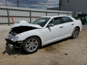  Salvage Chrysler 300