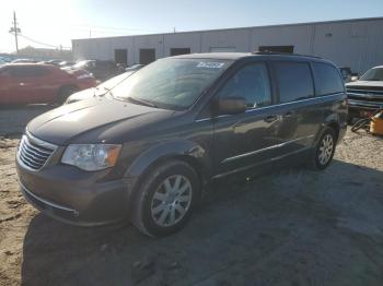  Salvage Chrysler Minivan