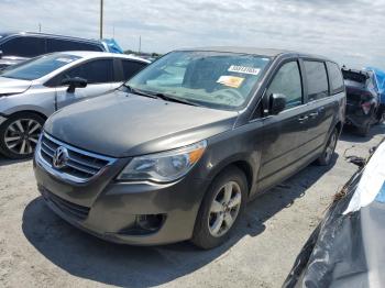  Salvage Volkswagen Routan