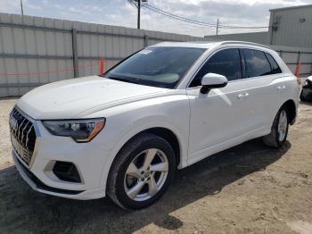  Salvage Audi Q3