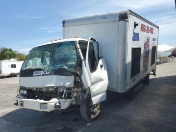  Salvage Isuzu Npr
