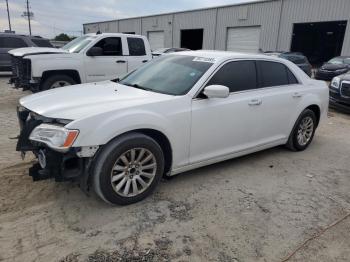  Salvage Chrysler 300