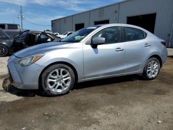  Salvage Toyota Yaris