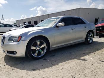 Salvage Chrysler 300