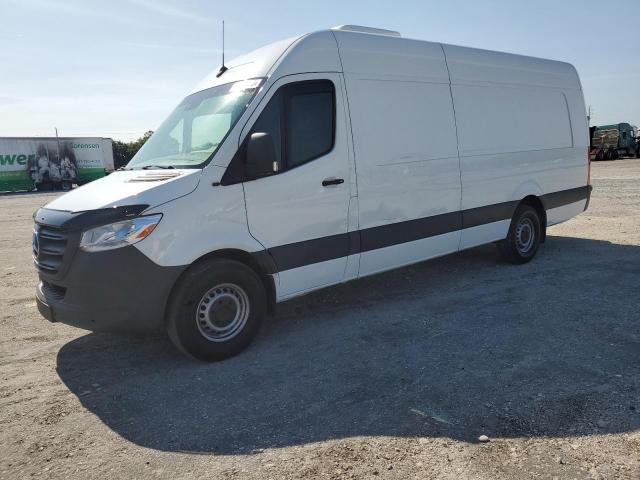  Salvage Mercedes-Benz Sprinter