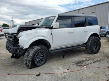  Salvage Ford Bronco