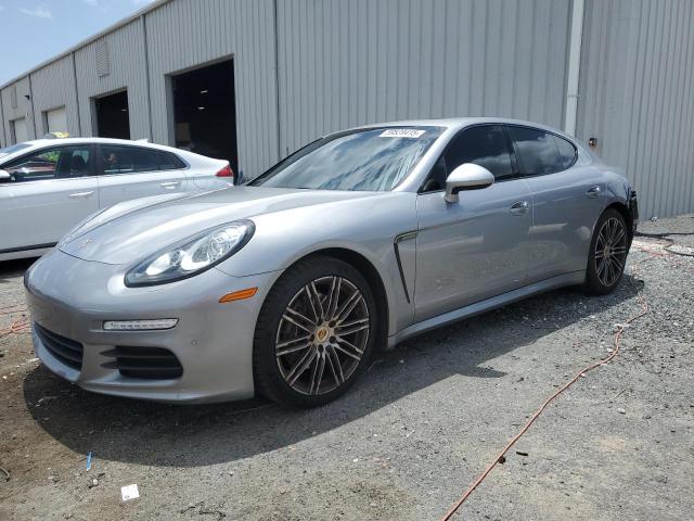  Salvage Porsche Panamera