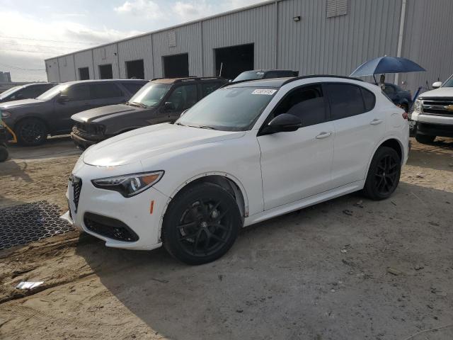  Salvage Alfa Romeo Stelvio