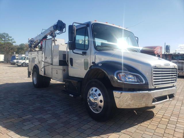  Salvage Freightliner M2 106 Med