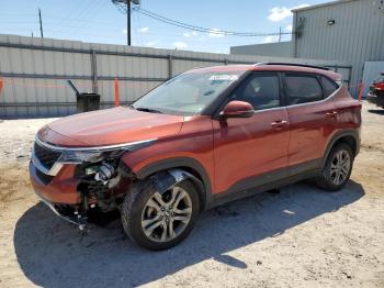  Salvage Kia Seltos