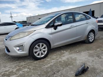  Salvage Ford Fiesta