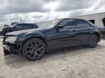  Salvage Chrysler 300