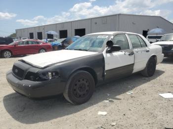  Salvage Ford Crown Vic