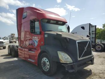  Salvage Volvo Vn