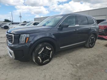  Salvage Kia Telluride