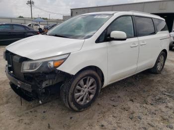  Salvage Kia Sedona